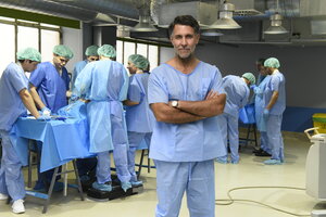 Dr. Luis Esparragoza Cabrera, director del curso